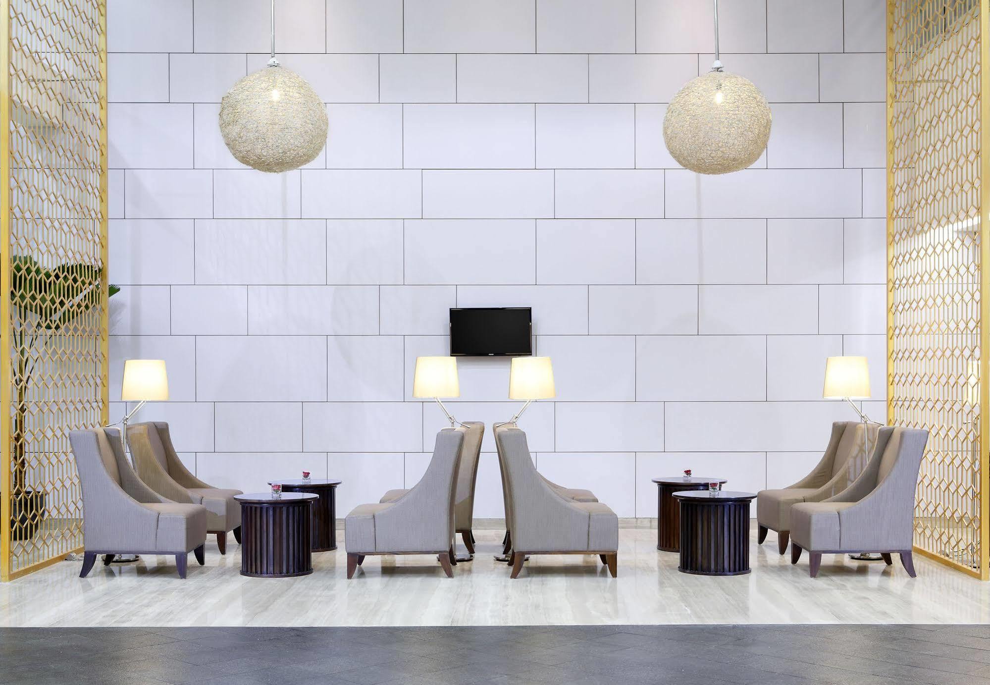 Hotel Santika Kelapa Gading Jakarta Extérieur photo